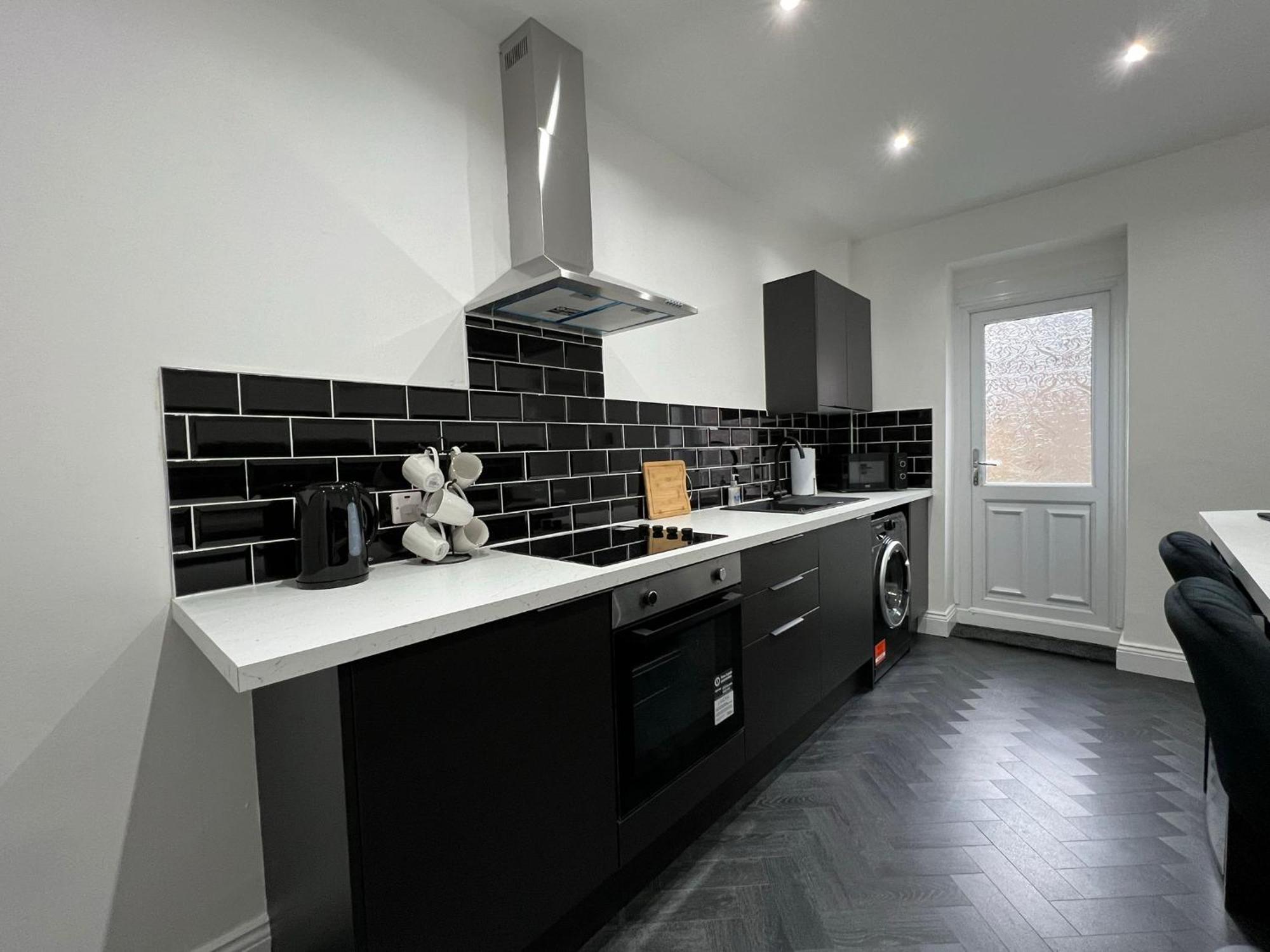 Newly Refurbished 6 Person En-Suite Apartment Tyne & Wear Newcastle Upon Tyne Killingworth المظهر الخارجي الصورة